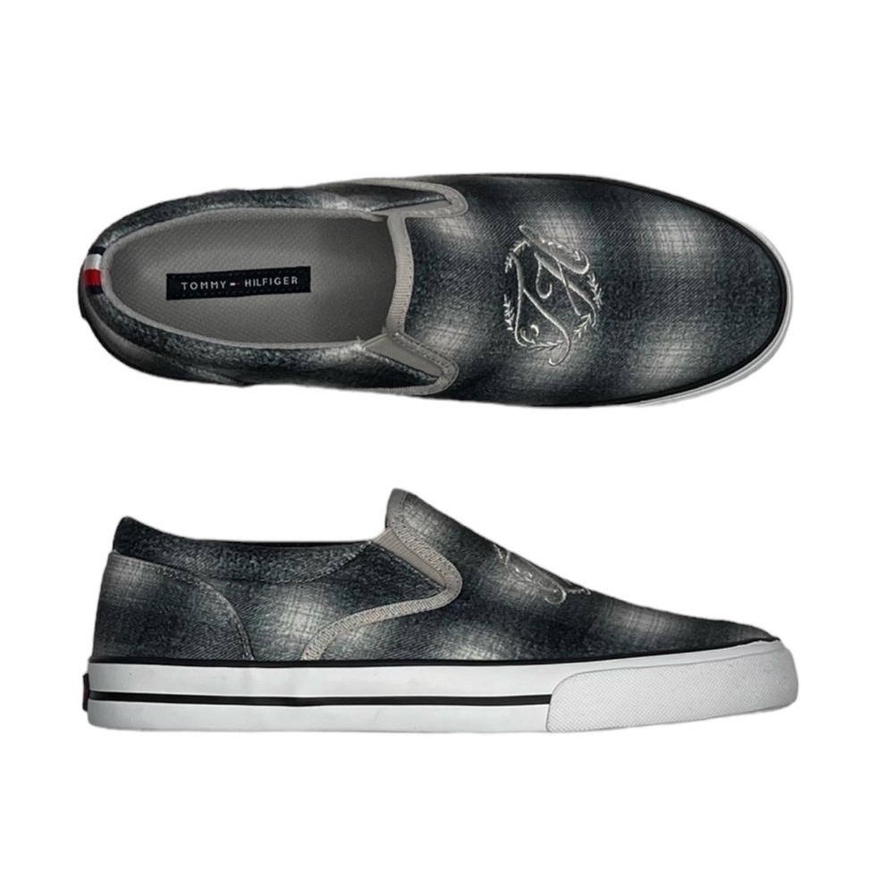 Nwot Tommy Hilfiger Women’s Plaid Slip On Sneaker Shoes